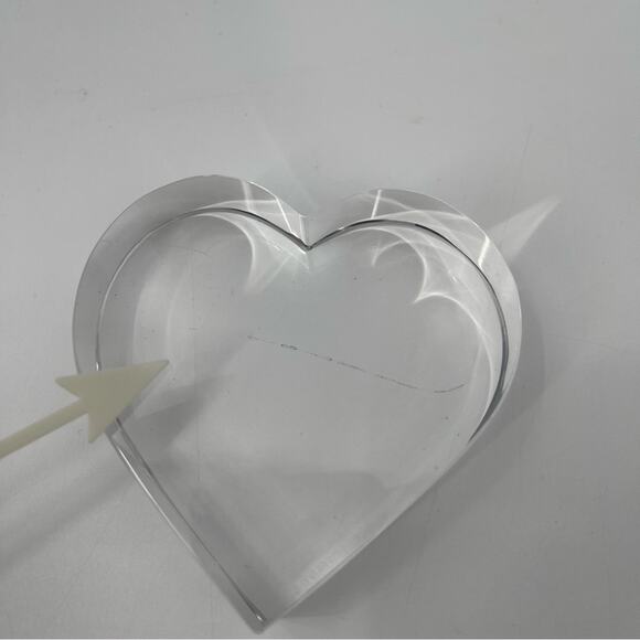 TIFFANY & CO Paperweight Crystal Heart Shaped Authentic with Scratches Luxury - Picture 3 of 12